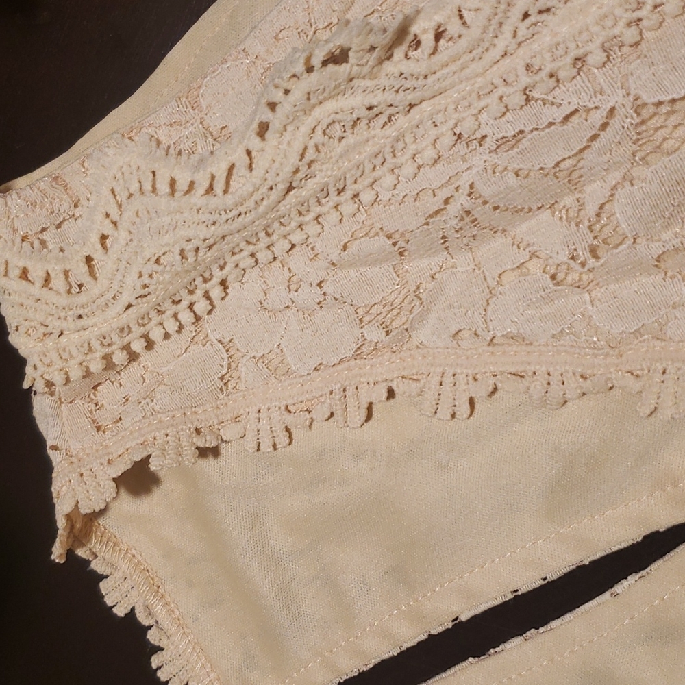 🔥New boutique lace tank top - Picture 10 of 11